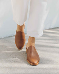 The Venetian Mule - Leather - Tan - Women's - Women - Tan - Soludos -